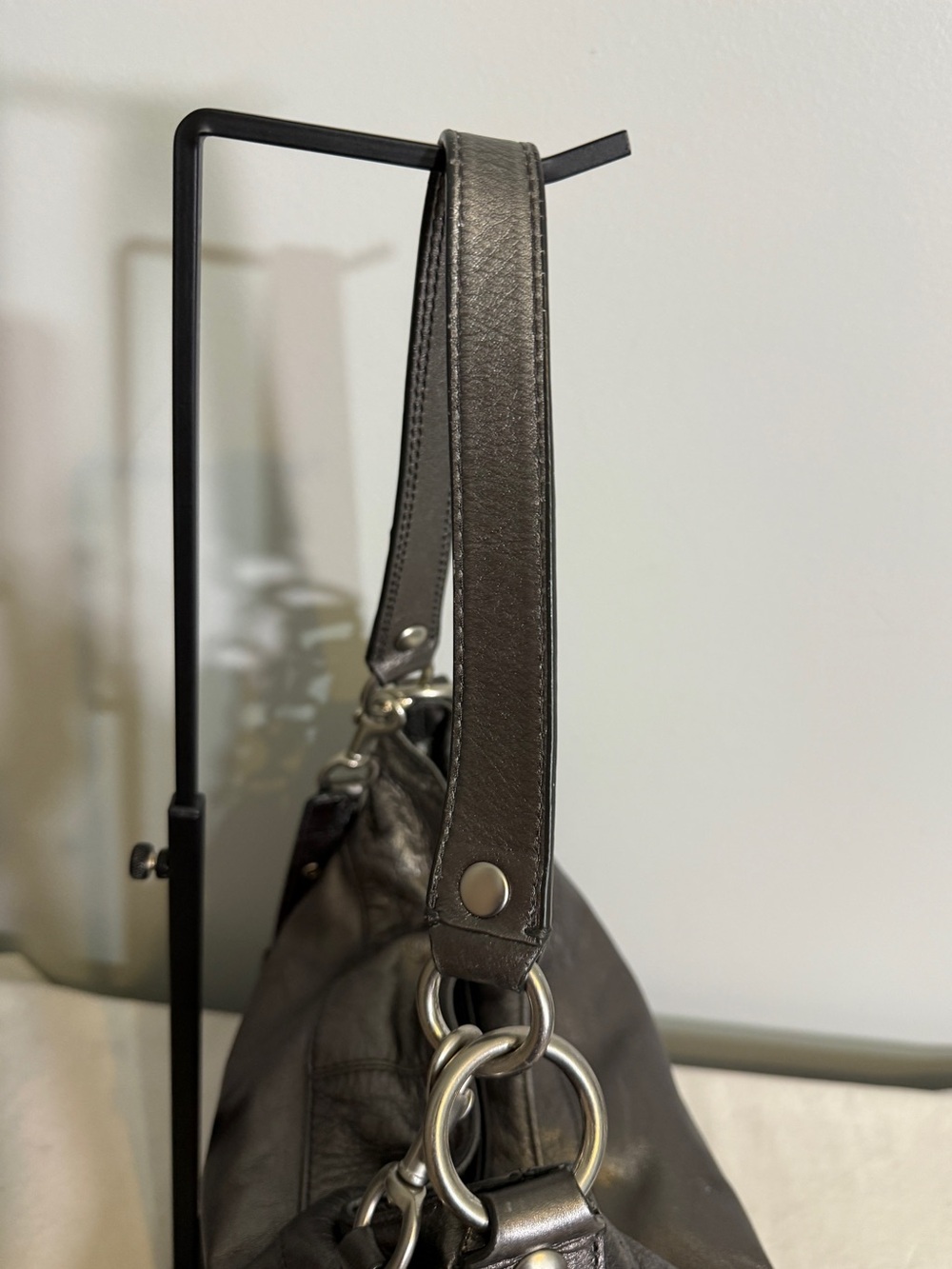 VTG Coach Large Zoe Metallic Pewter Leather Hobo Shoulder Bag Silver F14706
Y2K - Picture 9 of 16